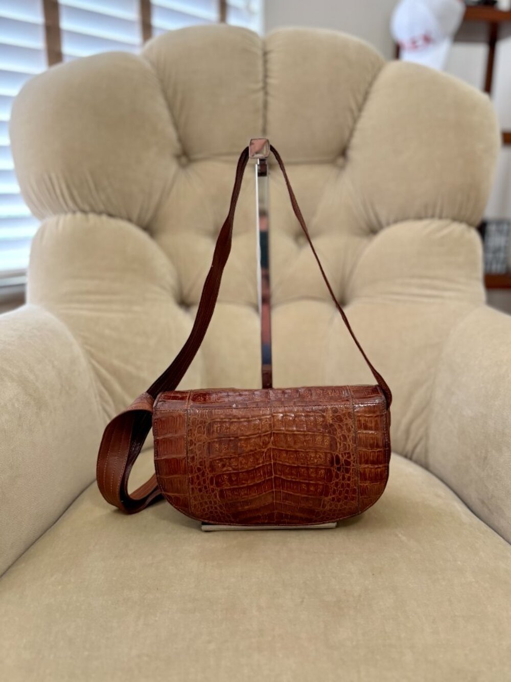 VTG Auth. MAXIMA Italy Genuine Alligator Saddle Crossbody Bag...GORGEOUS! - Picture 5 of 8